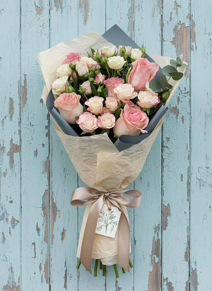 Букет цветов из: Розы в Новой Криуше