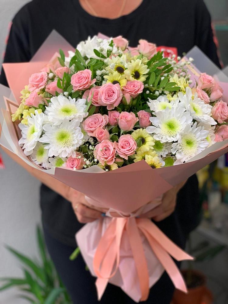 Букет цветов из: Розы и Хризантемы в Новой Криуше