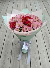 Букет цветов из:  Альстромерии в Новой Криуше