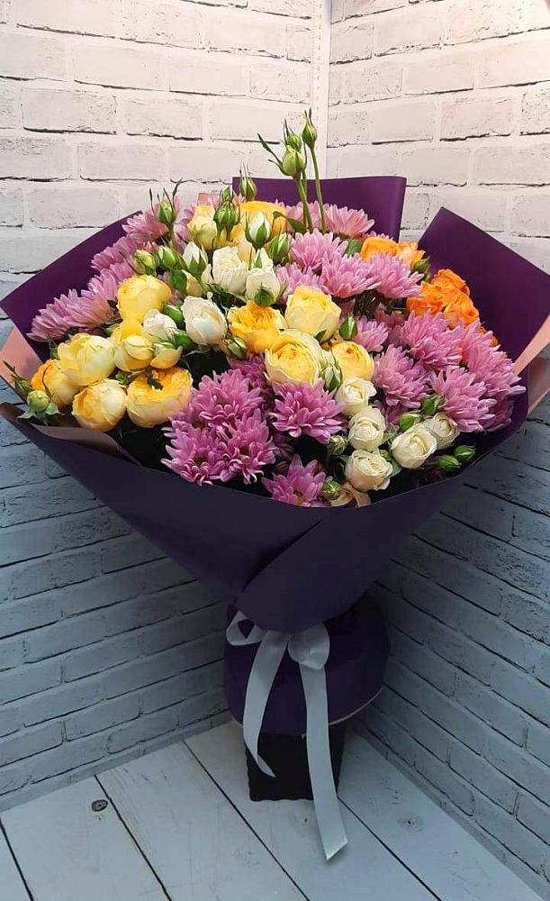 Букет цветов из: Хризантемы и Розы в Новой Криуше
