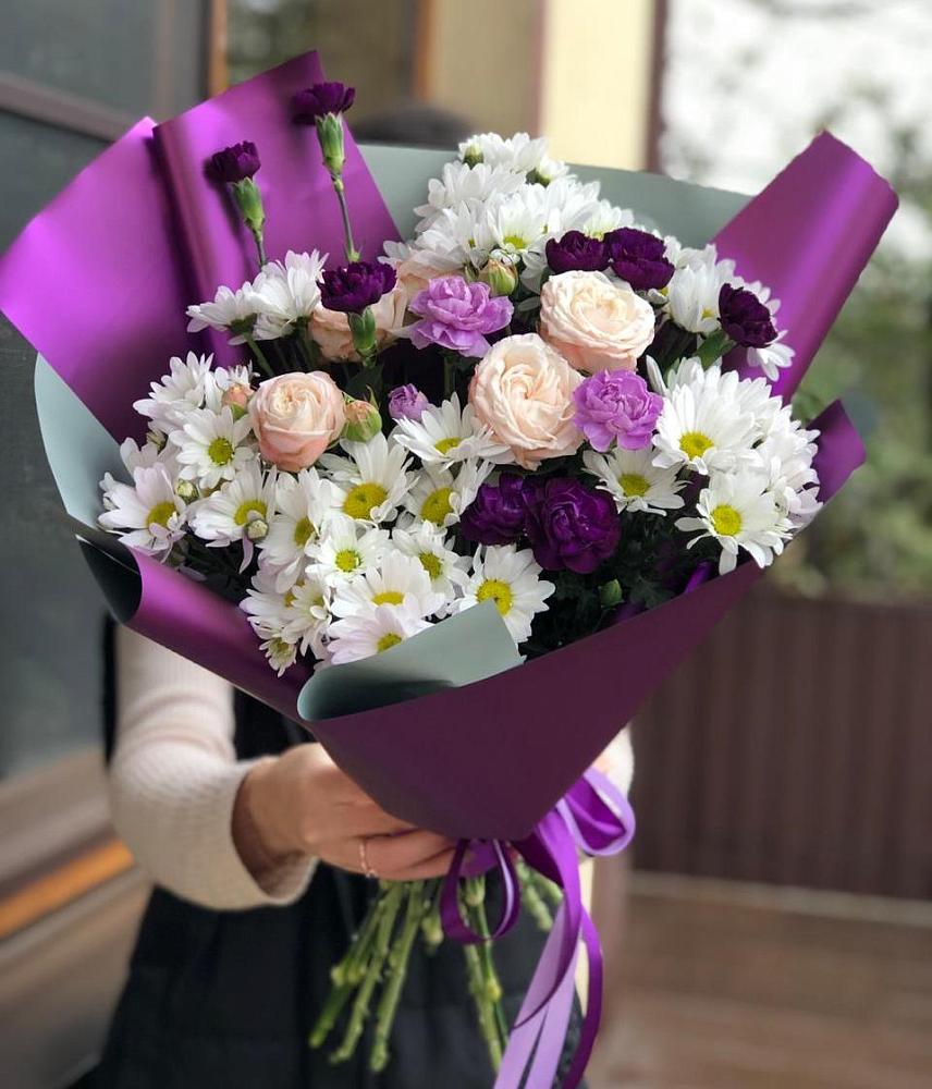 Букет цветов из: Хризантемы, Гвоздики и Розы в Новой Криуше