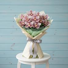 Букет цветов из:  Орхидеи и Розы в Новой Криуше