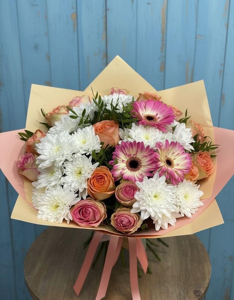 Букет цветов из: Розы, Герберы и Хризантемы в Новой Криуше