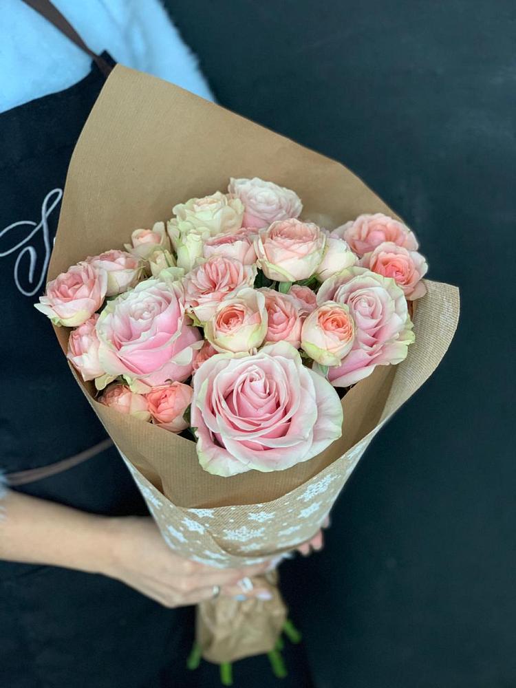 Букет цветов из: Хризантемы и Розы в Новой Криуше