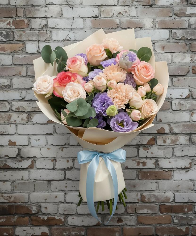 Букет цветов из: Розы, Лизиантусы и Гвоздики в Новой Криуше