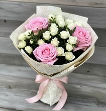 Букет цветов из:  Розы #REPLACE_PRED# Новой Криуше