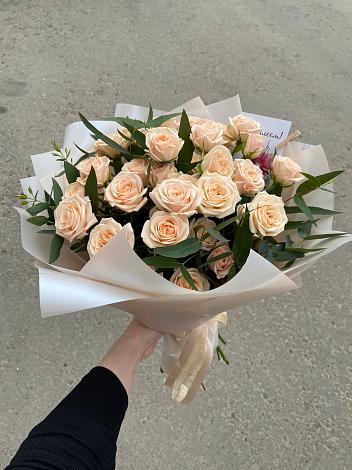Букет Кремовые розы Латте в Новой Криуше