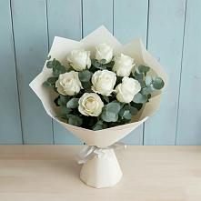 Букет Белые розы в Эвкалипте в Новой Криуше