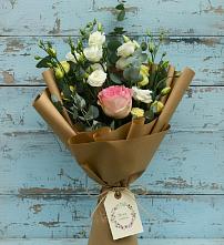 Букет цветов из:  Розы и Лизиантусы в Новой Криуше